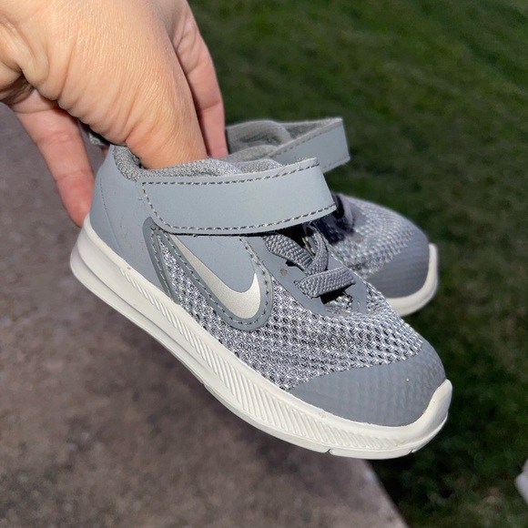 Toddler Nikes 4C - Picture 4 of 6
